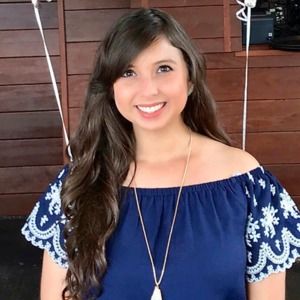 Meet your Posher, Laura